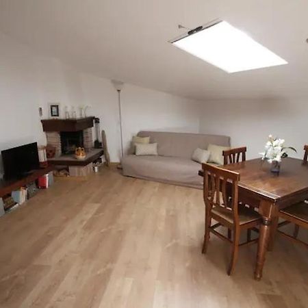 Accogliente Mansarda Nel Cuore Dell Antica Livorno Apartment Luaran gambar