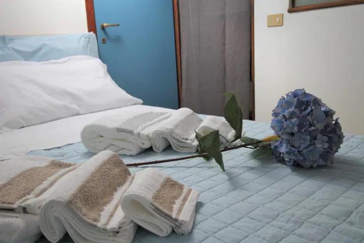 Accogliente Mansarda Nel Cuore Dell Antica Livorno Apartment Luaran gambar