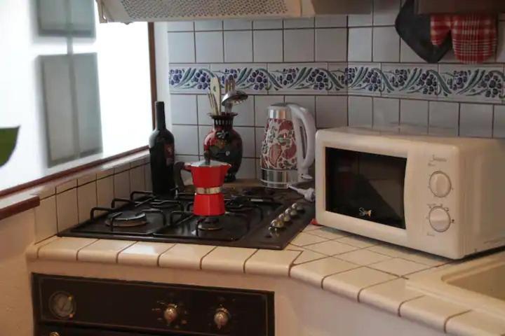 Accogliente Mansarda Nel Cuore Dell Antica Livorno Apartment Luaran gambar